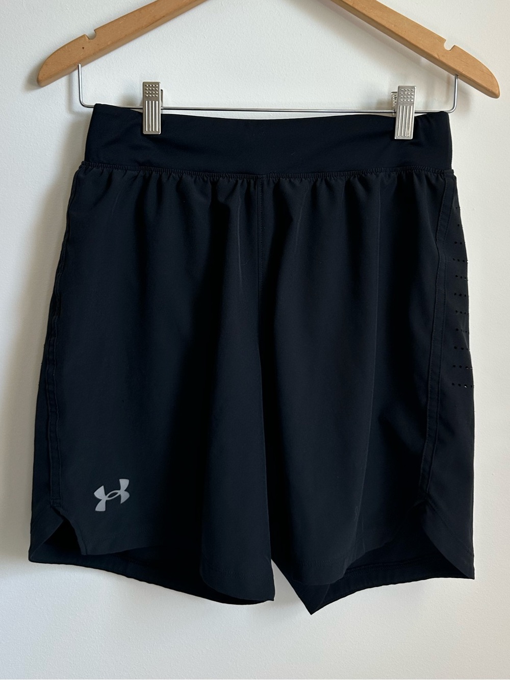 Under Armour Launch Elite 7” Running Shorts Speedpocket Black Men’s S Gym